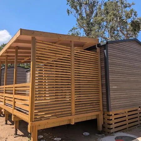 Mobilhome Bord De Les Chenes مكان تخييم